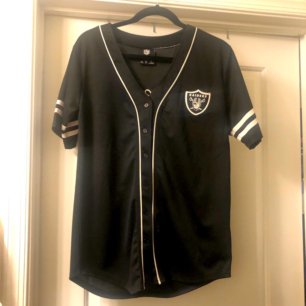 NWOT LA Raiders Football Women’s Jersey